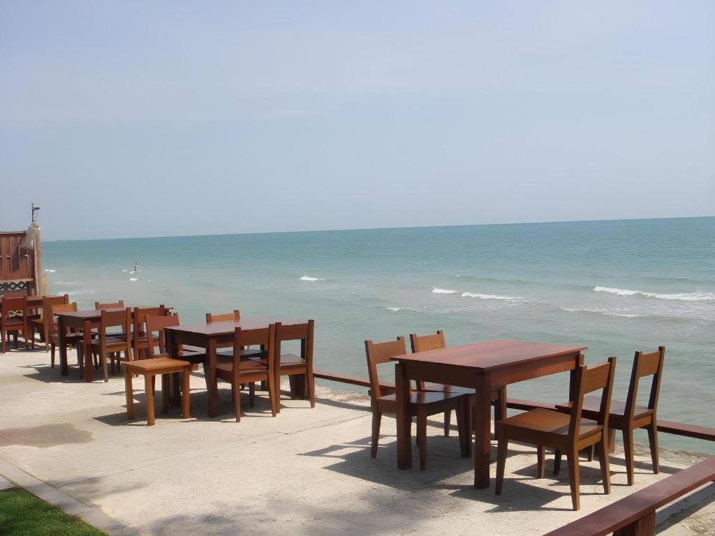 Baan Talay Dao Resort HHQ Esterno foto