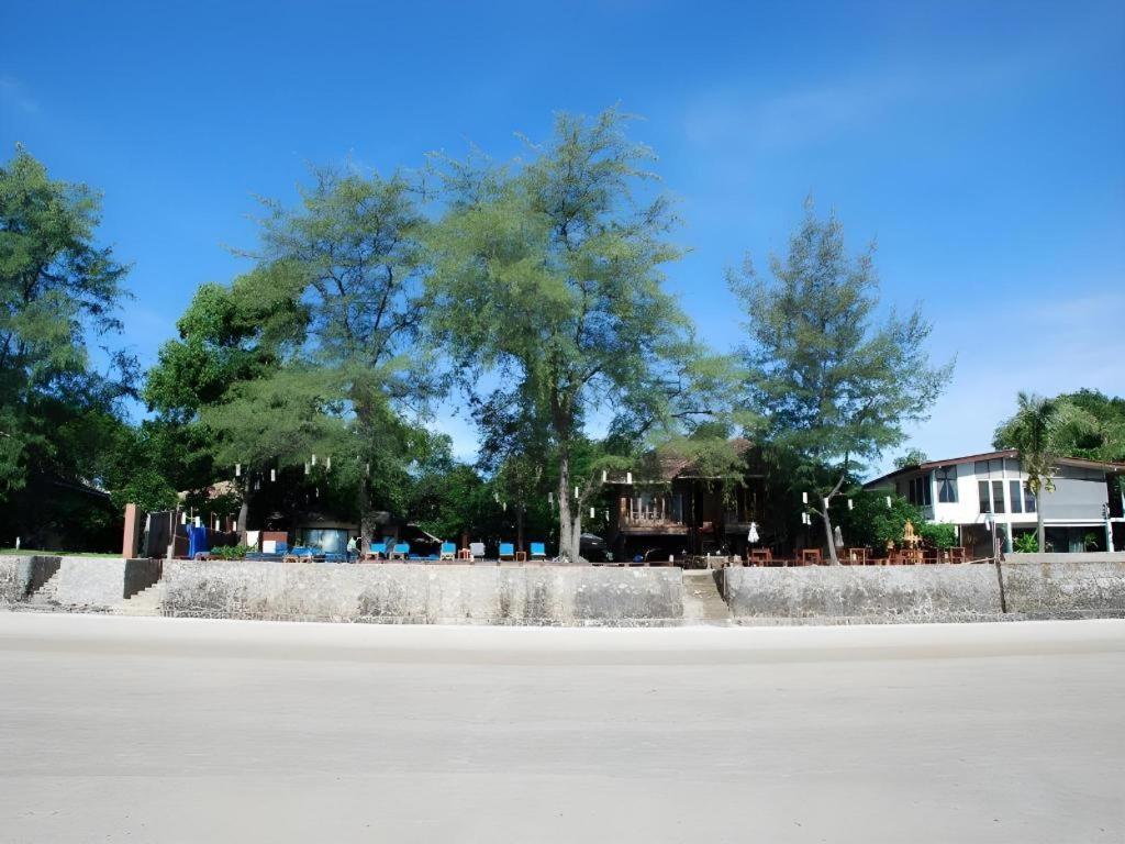 Baan Talay Dao Resort HHQ Esterno foto